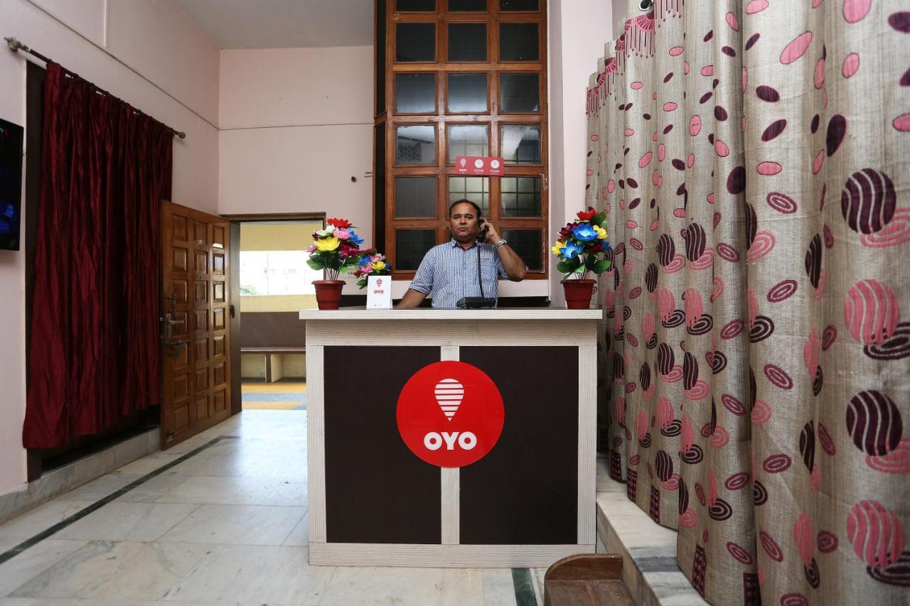 Oyo Flagship Aditya Residency Bhubaneswar Exterior photo